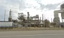 2 Employees Injured in Fire at Refinery in Southern Oklahoma