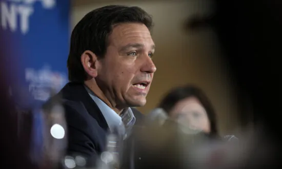 Speaking to Homeschool Parents, DeSantis Pounds Parental Rights and Educational Change