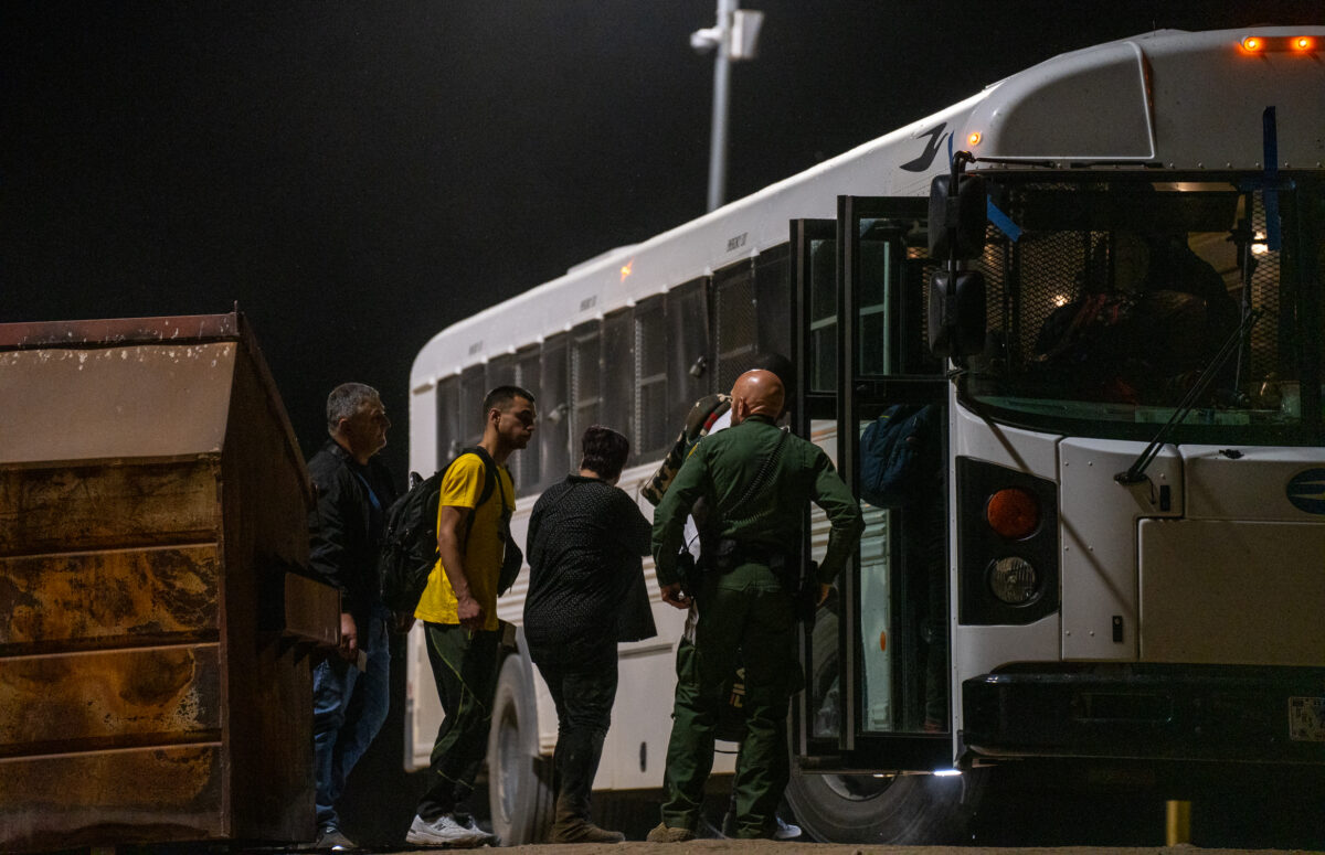 16 South American Migrants Who Entered US Through Texas Flown to California