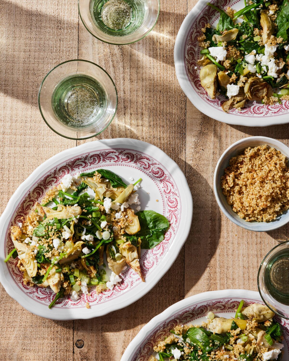 Spinach-Artichoke Salad Has the Most Ingenious Crispy Topping
