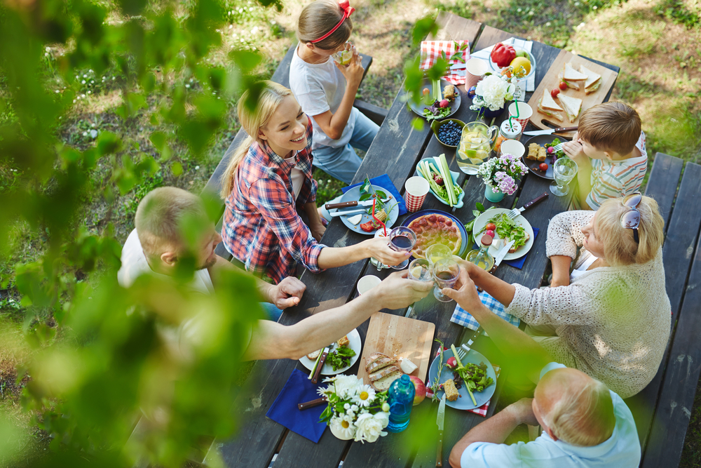 NextImg:Picnic Perfect: Tips, Tricks, and 3 Crowd-Pleasing Salads for a Memorable Outdoor Feast