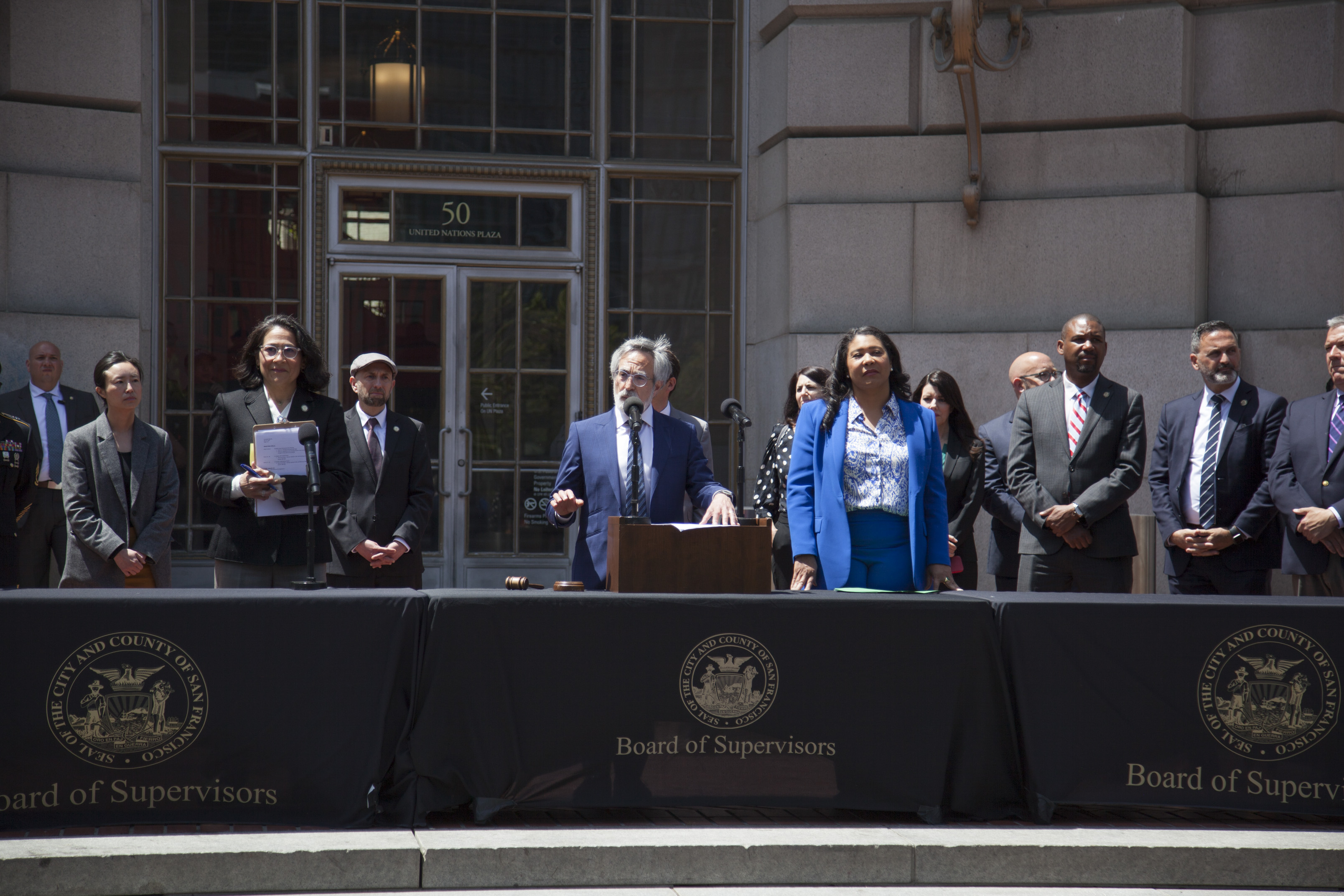 San Francisco Mayor London Breed Booed During Outdoor Drug Crisis Hearing - Vimarsana News
