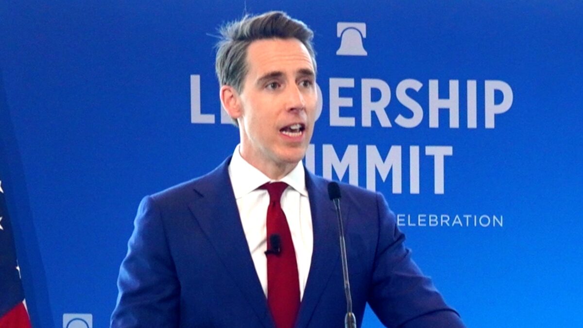 NextImg:Missouri Senator Predicts Trump's 2024 GOP Nomination Is 'Inevitable'
