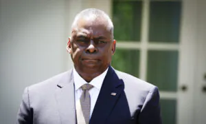 Lloyd Austin Hosts Southcom Change of Command Ceremony