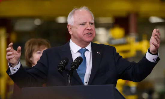 Minnesota Governor Vetoes Rideshare Minimum Pay Bill After Uber Threat