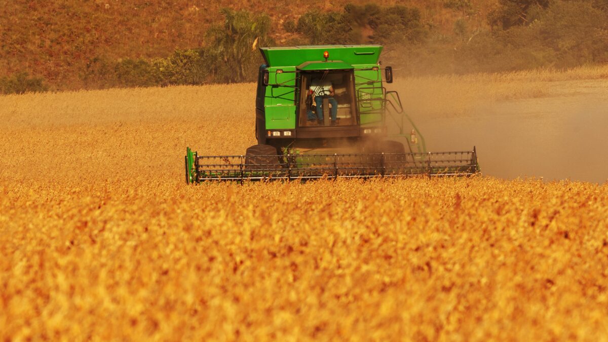Ohio Farmer Behind Viral 'It's Honest Work' Meme Dies in Illinois Crash