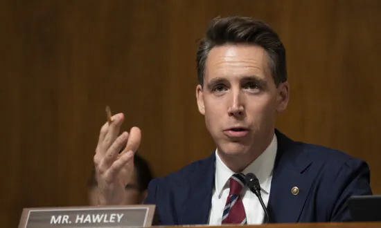 Sen. Hawley Introduces Legislation to Boost Tariffs on Chinese Vehicles