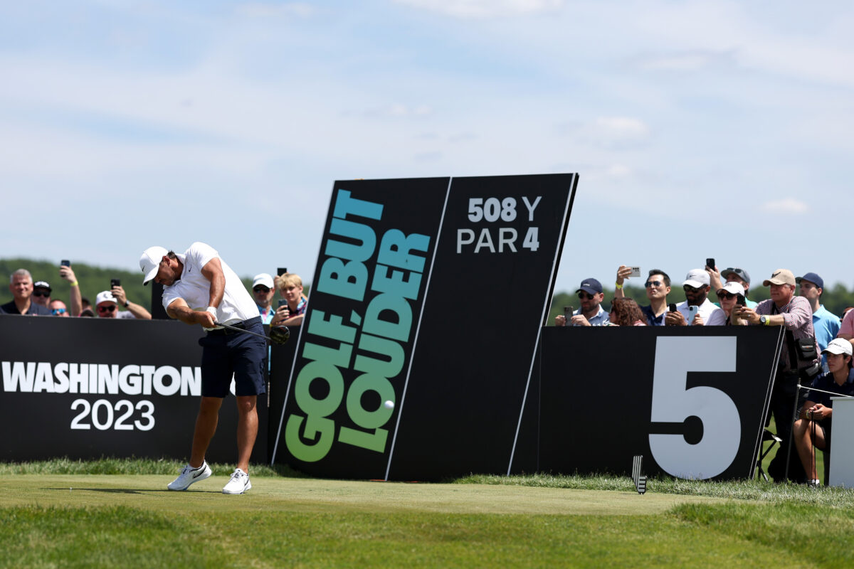 Harold Varner III Uses Two Eagles to Take Lead at LIV D.C.