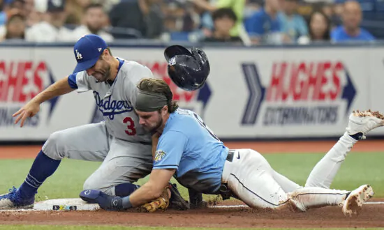 Isaac Paredes Homers as Tampa Bay Rays Beat Los Angeles Dodgers 11–10