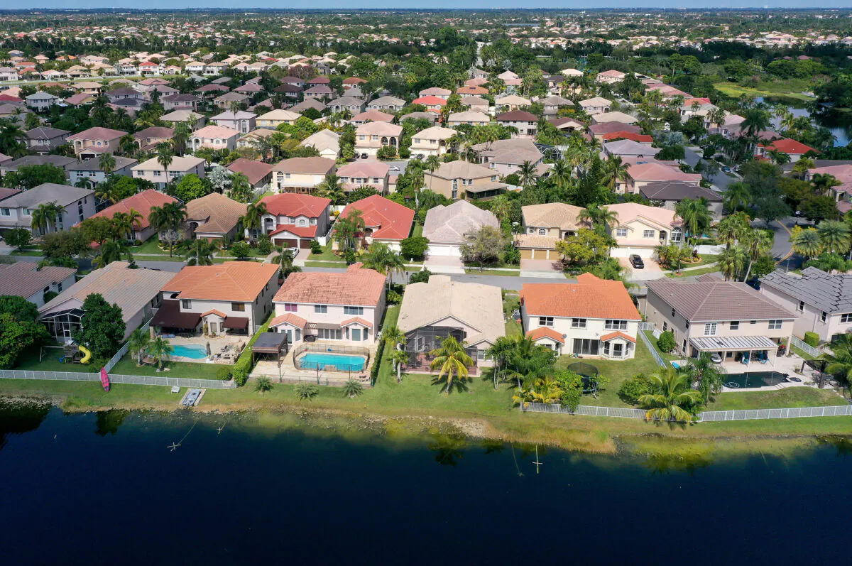 Single family homes are shown in a residential neighborhood in Miramar, Fla., on Oct. 27, 2022. (Joe Raedle/Getty Images)