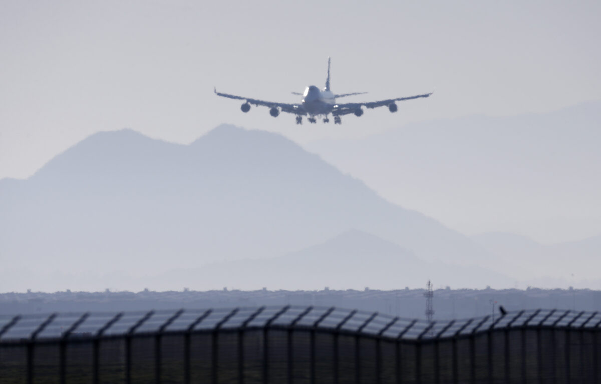 NextImg:Redo of Federal Plane Evacuation Tests Sought as Passengers Squeeze Into Smaller Spaces