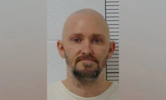 Federal Judge Halts Missouri Execution of Man Convicted in Jail Break Killings