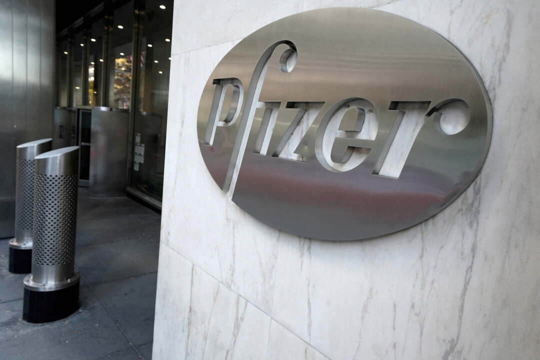 Pfizer's New York headquarters in the Manhattan borough of New York City on Nov. 9, 2020. (Carlo Allegri/Reuters)