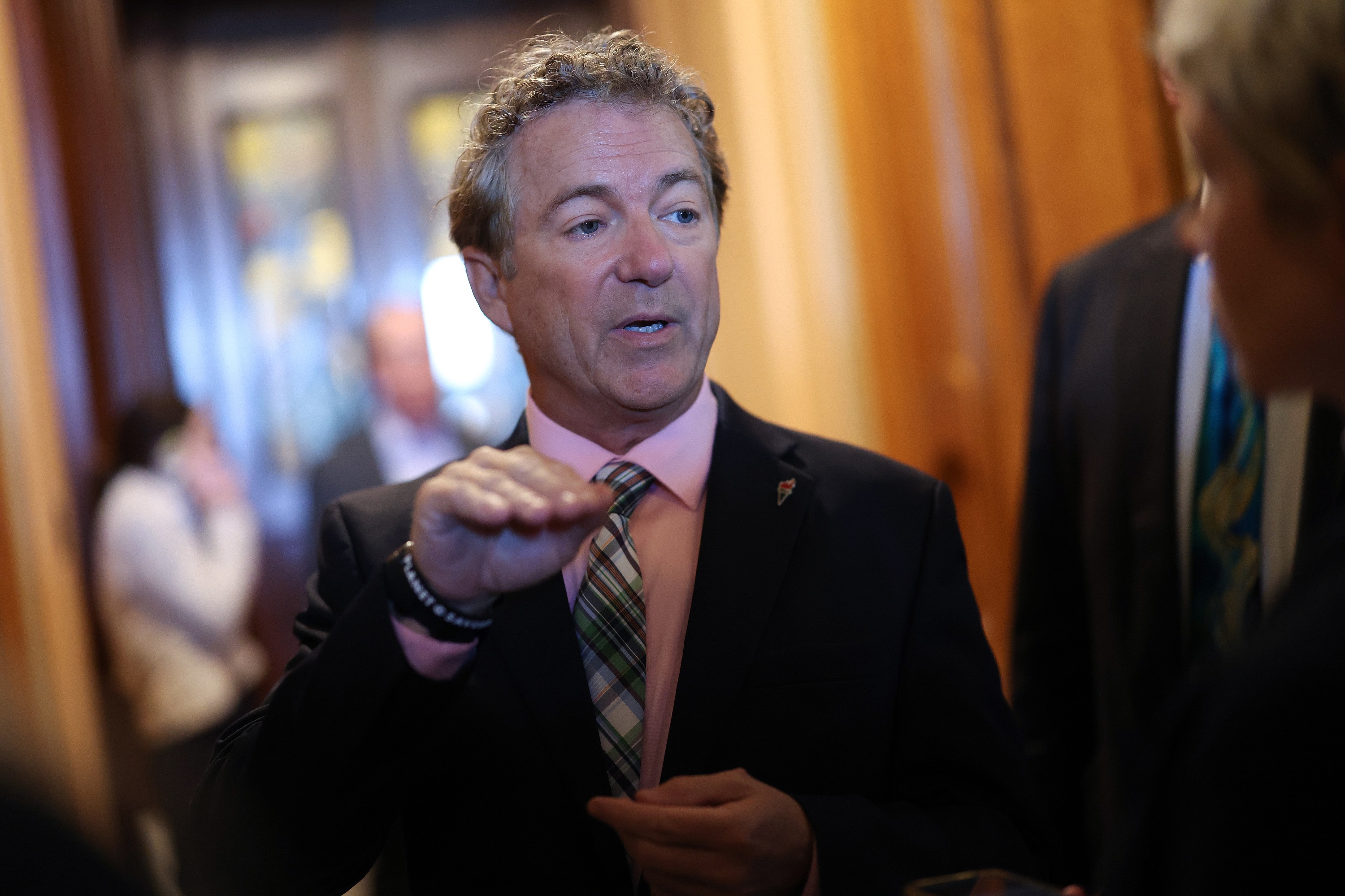Sen. Rand Paul Blocking Biden Nominees Until COVID-19 Documents Released - Vimarsana News
