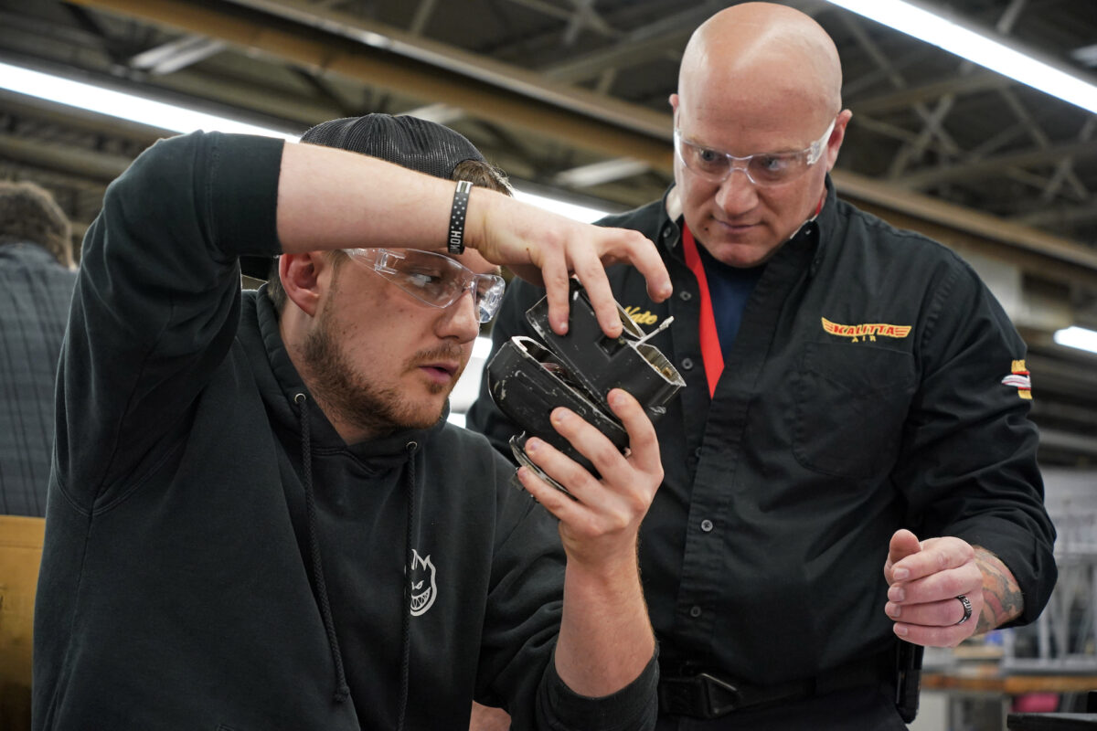Retirement Surge Leaves Aviation, Other Industries Desperate to Hire