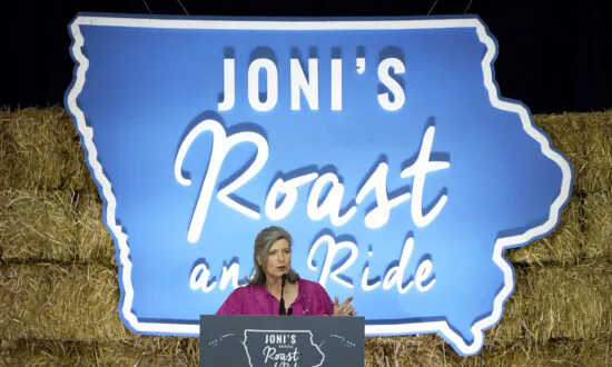 8 Republican Presidential Hopefuls Attend Iowa ‘Roast and Ride’ Event, Trump Notably Absent