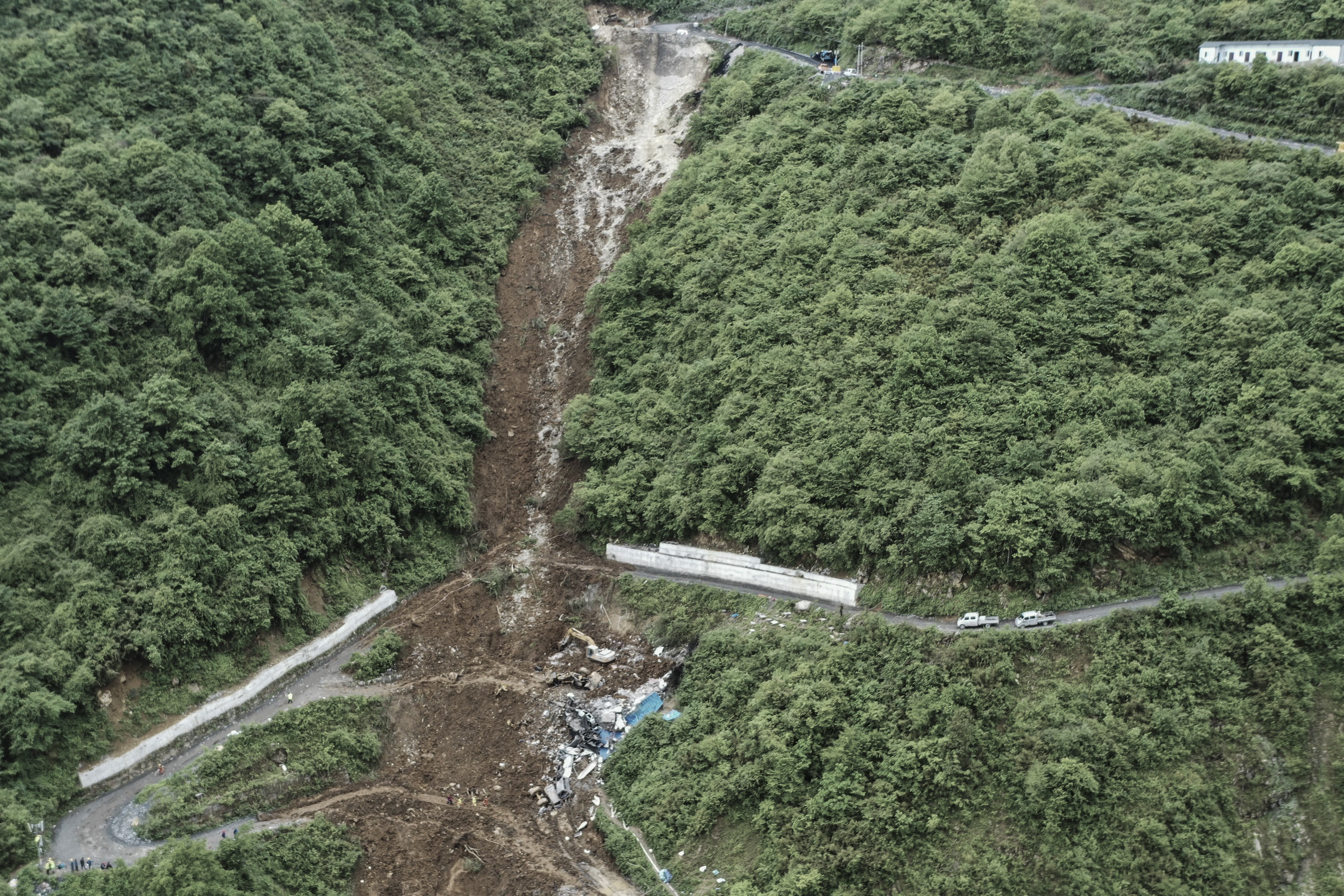 At Least 19 Killed in Southwest China Landslide Covering Mine Worker Dormitory - Vimarsana News