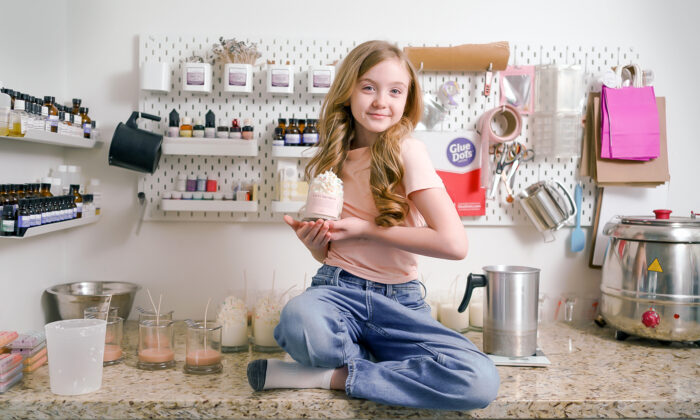 Mom Homeschools Bullied Daughter, Now She Loves Learning and Has Her Own Business