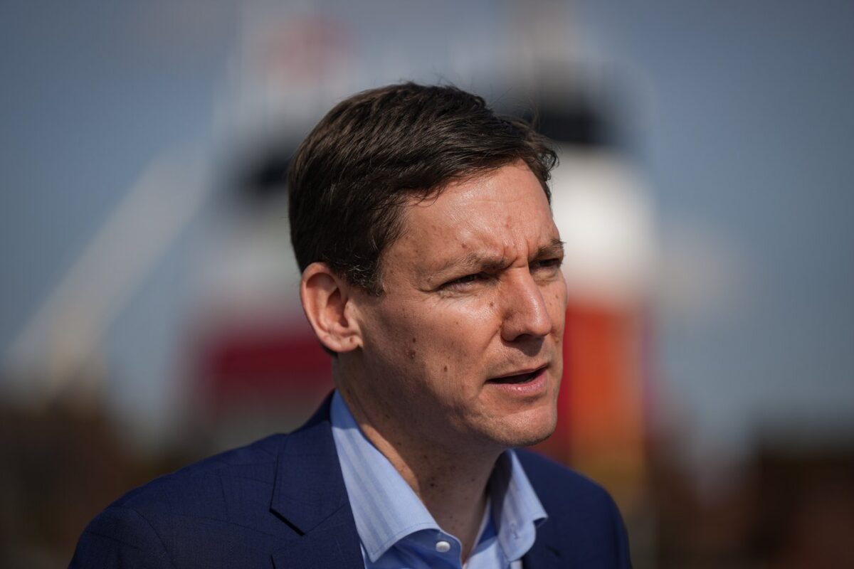 NextImg:BC's Eby Says Asia Trade Mission Aims to Reduce Risks Amid International Unease