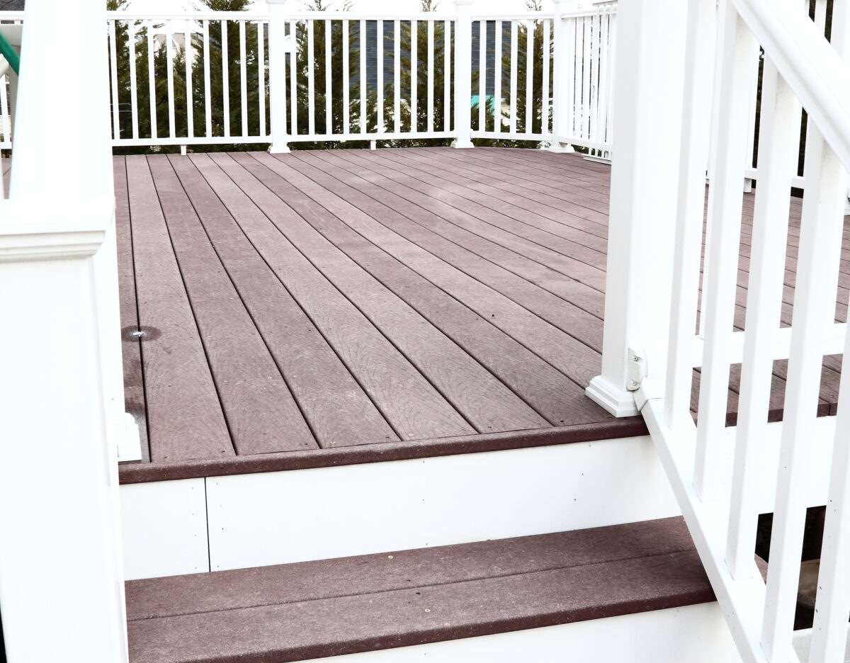 NextImg:Build a Deck Made of Recycled Material
