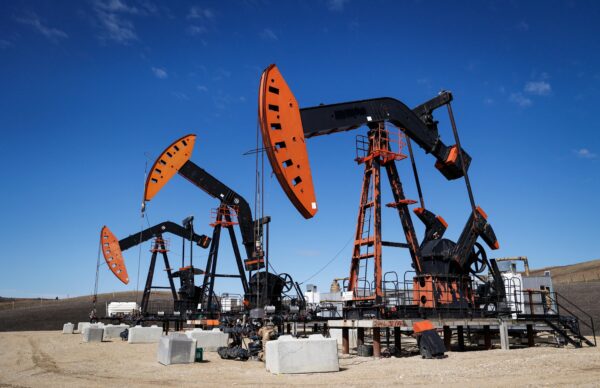 Caps on Oil and Gas Industry Will Have Little Impact on Global Emissions: Report