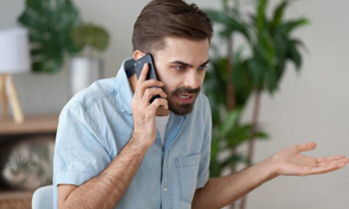 Using Mobile Phones Increases Hypertension Risk: Study