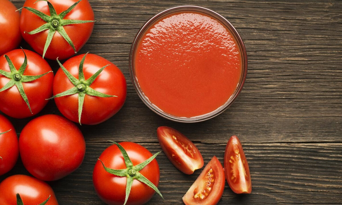 NextImg:Tomato Power: Unlocking Heart Health, Anti-Aging, and Immune Boosting Benefits