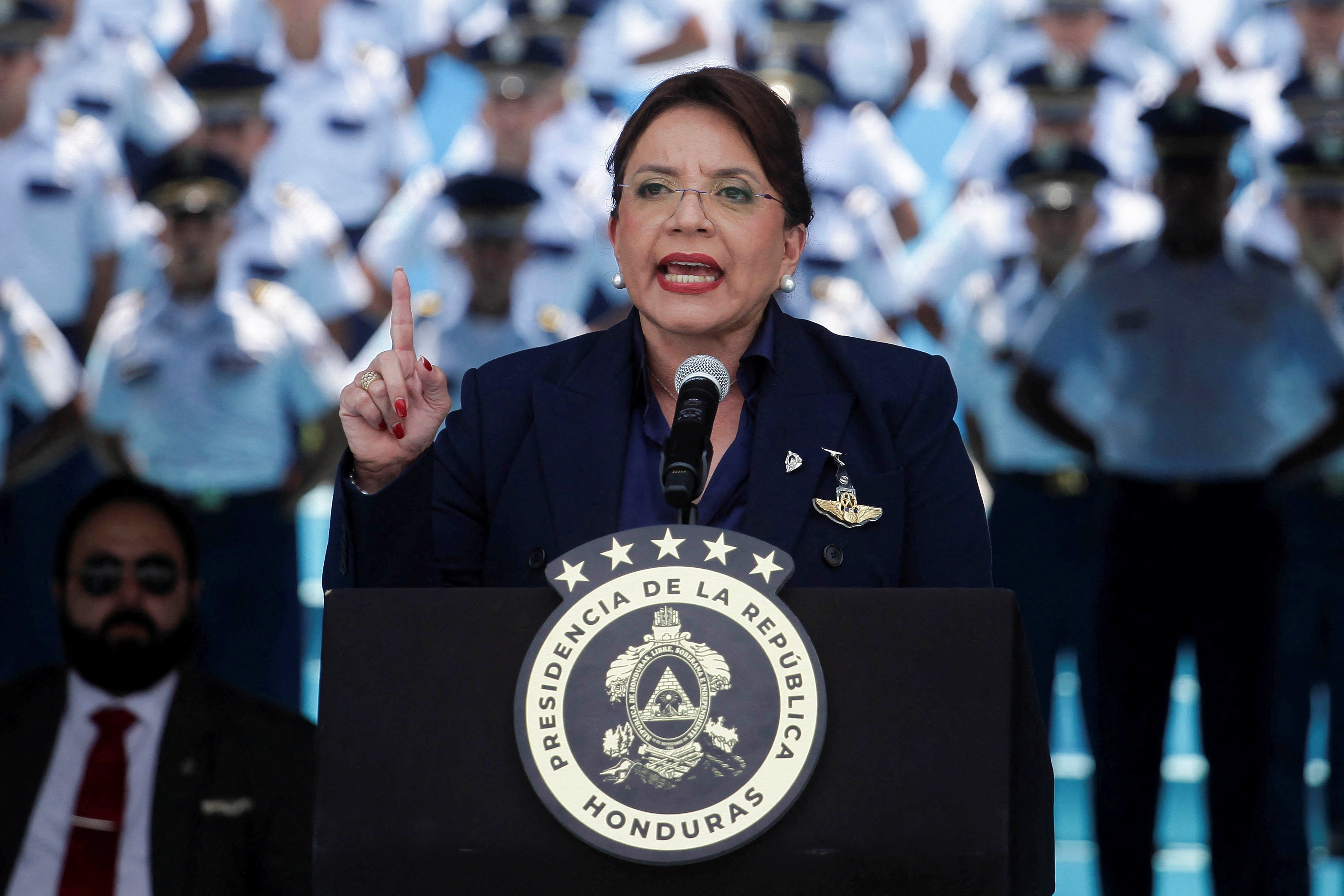 Honduran President Headed to China in First Trip After Ties Established - Vimarsana News
