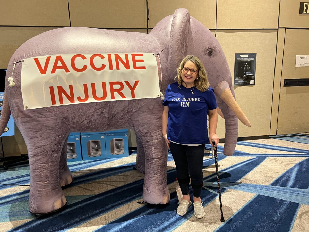 NextImg:Nurse Injured by COVID-19 Vaccine Heading to Trial Against Former Employer