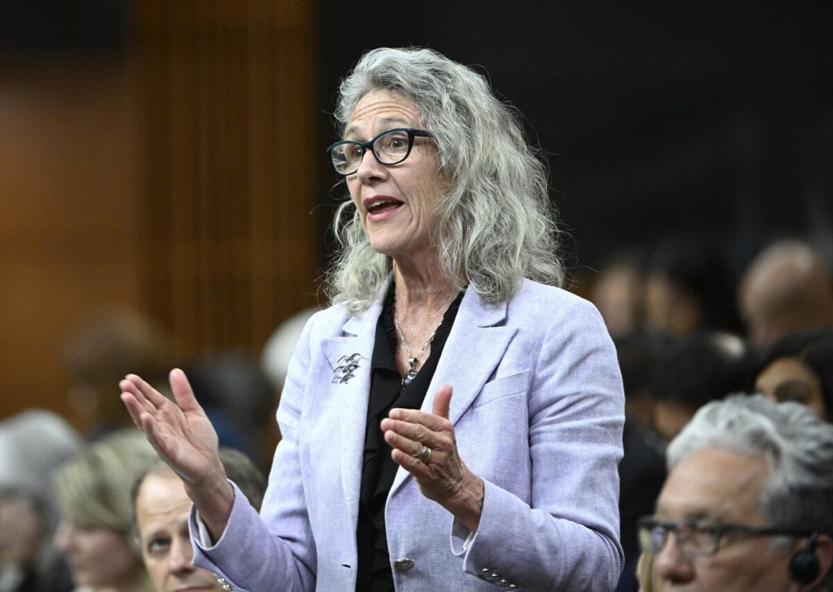 NextImg:Industry, Conservationists Welcome Ottawa's Delay on BC Salmon Farm Transition Plan