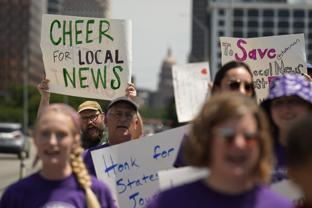 Hundreds of Journalists Strike to Demand Leadership Change at Biggest US Newspaper Chain