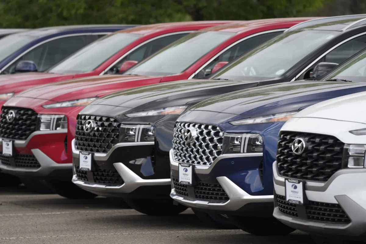 A line of 2022 Santa Fe SUV's sit outside a Hyundai dealership in Littleton, Colo. on Sept. 12, 2021. (David Zalubowski/AP Photo)