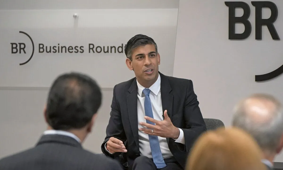 Prime Minister Rishi Sunak meeting U.S. CEOs, including General Motors boss Mary Barra, at the Business Roundtable during his visit to Washington on June 8, 2023. (Niall Carson - WPA Pool/Getty Images)
