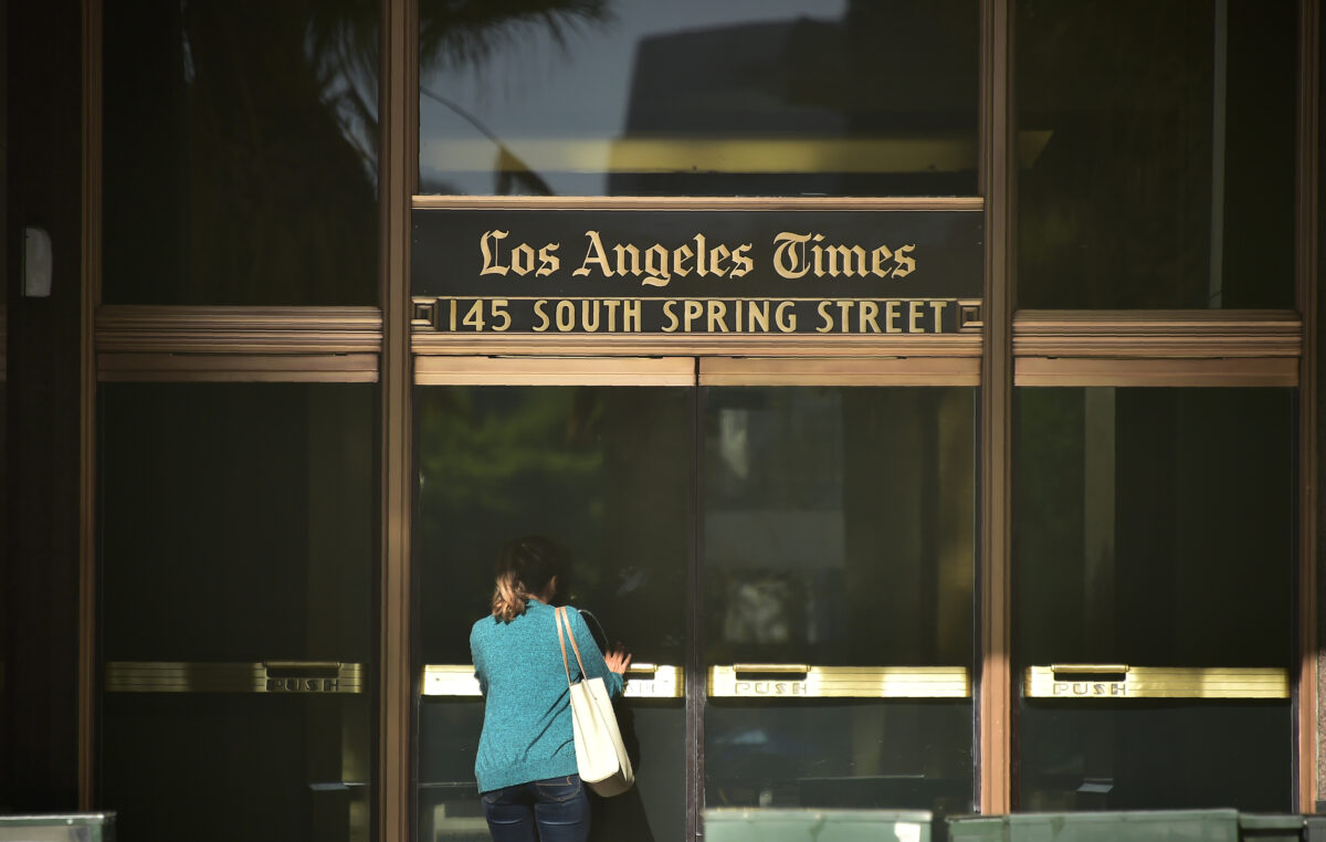 NextImg:Los Angeles Times Cutting More Than 10 Percent of Newsroom
