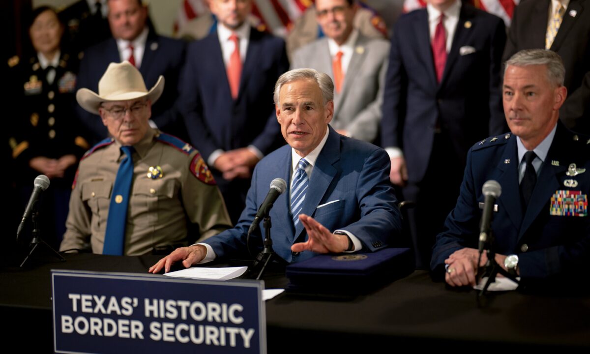 Texas Gov. Greg Abbott Sends Fifth Bus of Illegal Immigrants to Los Angeles