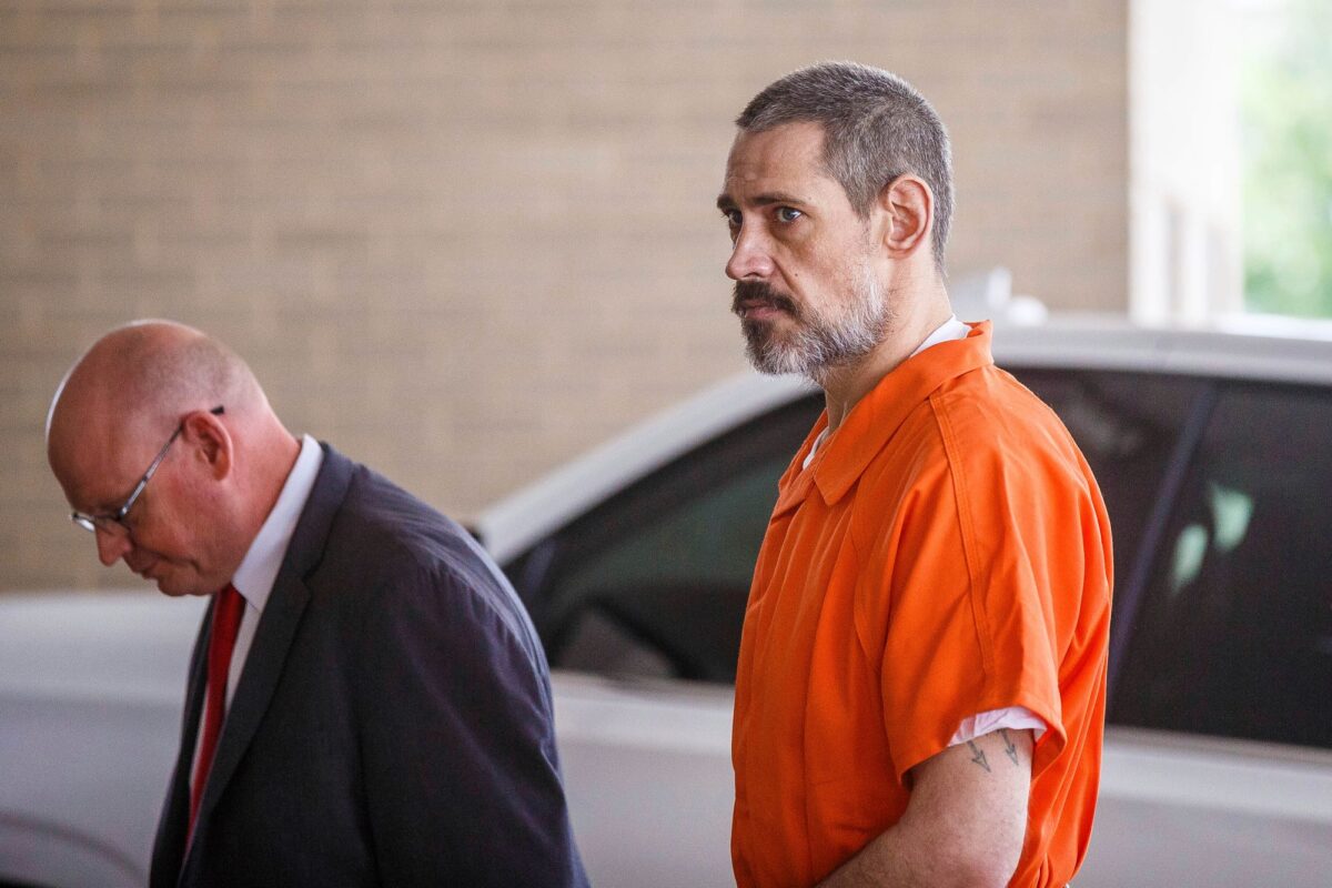 NextImg:Alabama Prisoner Who Escaped With Jailer's Help Gets Life Sentence