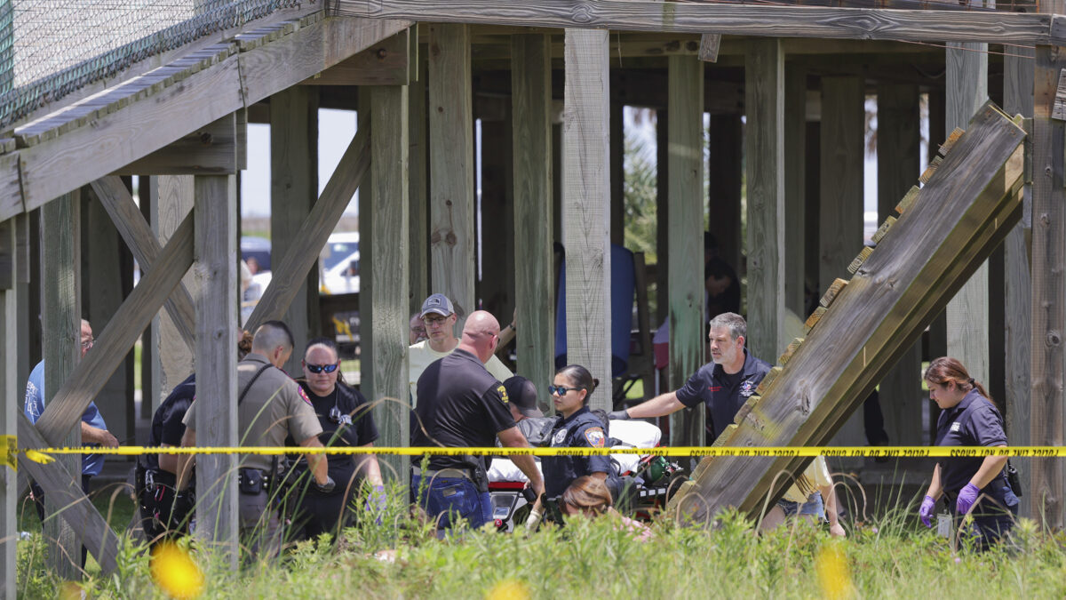 NextImg:Elevated Walkway Collapses in Texas Beach City, Injuring Dozens