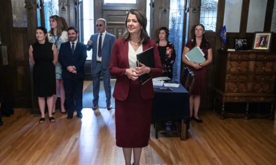 Albertans Want New Gov’t to Focus on Health Care, Affordability, and Standing Up to Ottawa: Poll