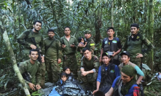 Cassava Flour and Fruit Kept 4 Children Alive for 40 Days After Plane Crash in Colombia’s Jungle