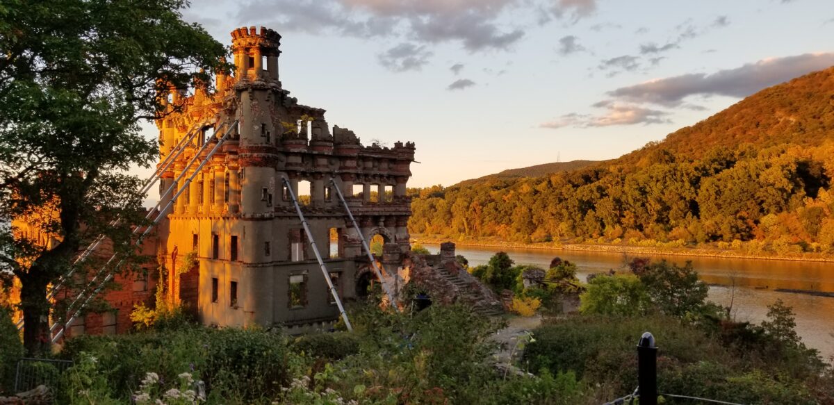 Enjoy Awarding-Winning Movie and Meet the Cast While Touring a Hudson River Castle