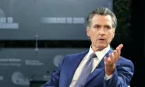 Newsom Says ‘I’m With Elon’ in California Commission’s SpaceX Dispute