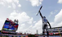 Phillies Win Sunday to Take Series From Dodgers 2–1