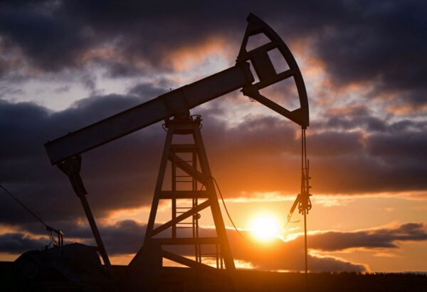 id5327056-pump-jack