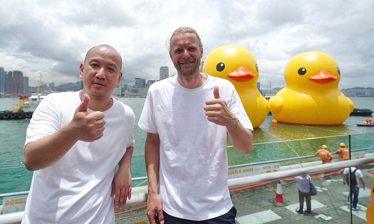 NextImg:Creator of Yellow Duck Hopes to Bring Double Luck to Hong Kong: 'We Need Happiness, We Need to Reconnect'