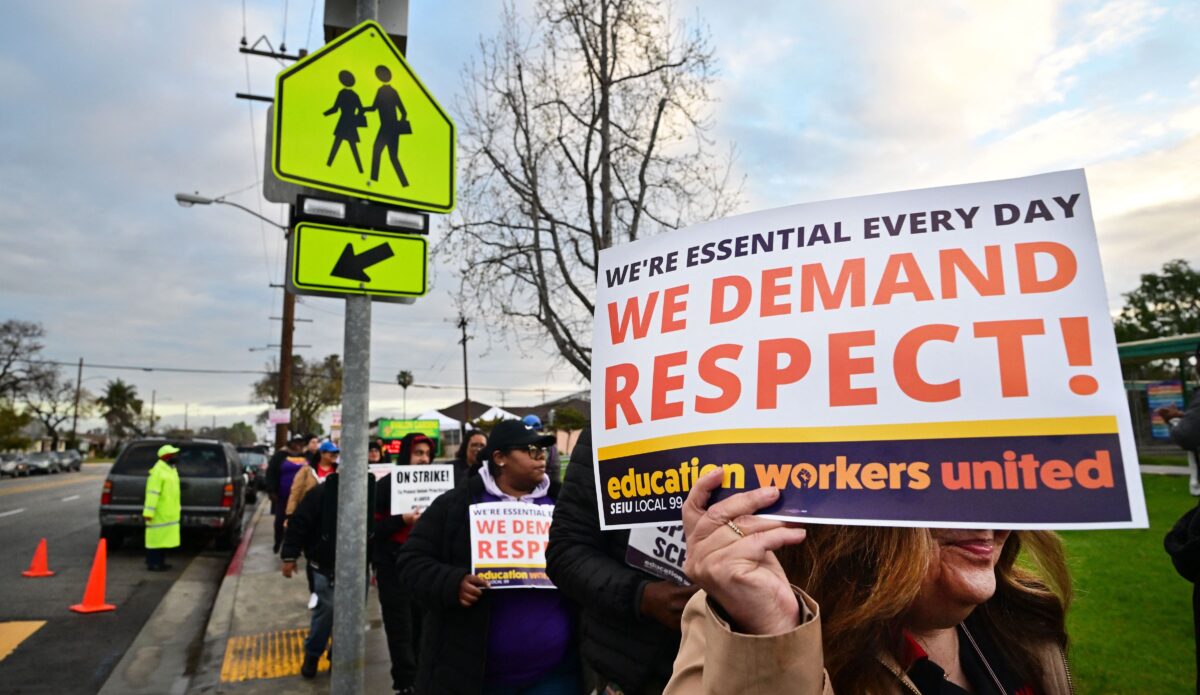 NextImg:'Right to Join a Union' Constitutional Amendment Will Sail Through California Legislature