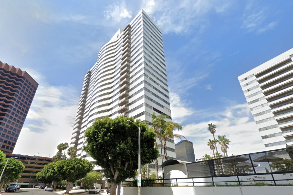 The Barrington Plaza apartment complex is seen in West Los Angeles, California. (Screenshot via GoogleMaps.com)