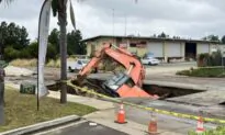 Miramar-Area Construction Mishap Causes Gas Leak, Water-Service Outage