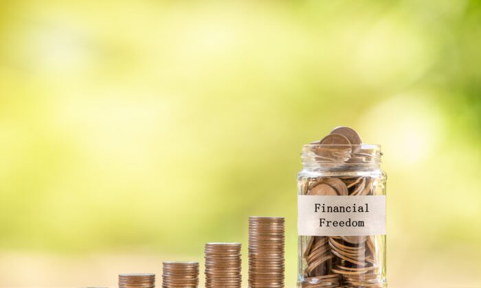 8 Reasons You Won't Achieve Financial Independence Before 70