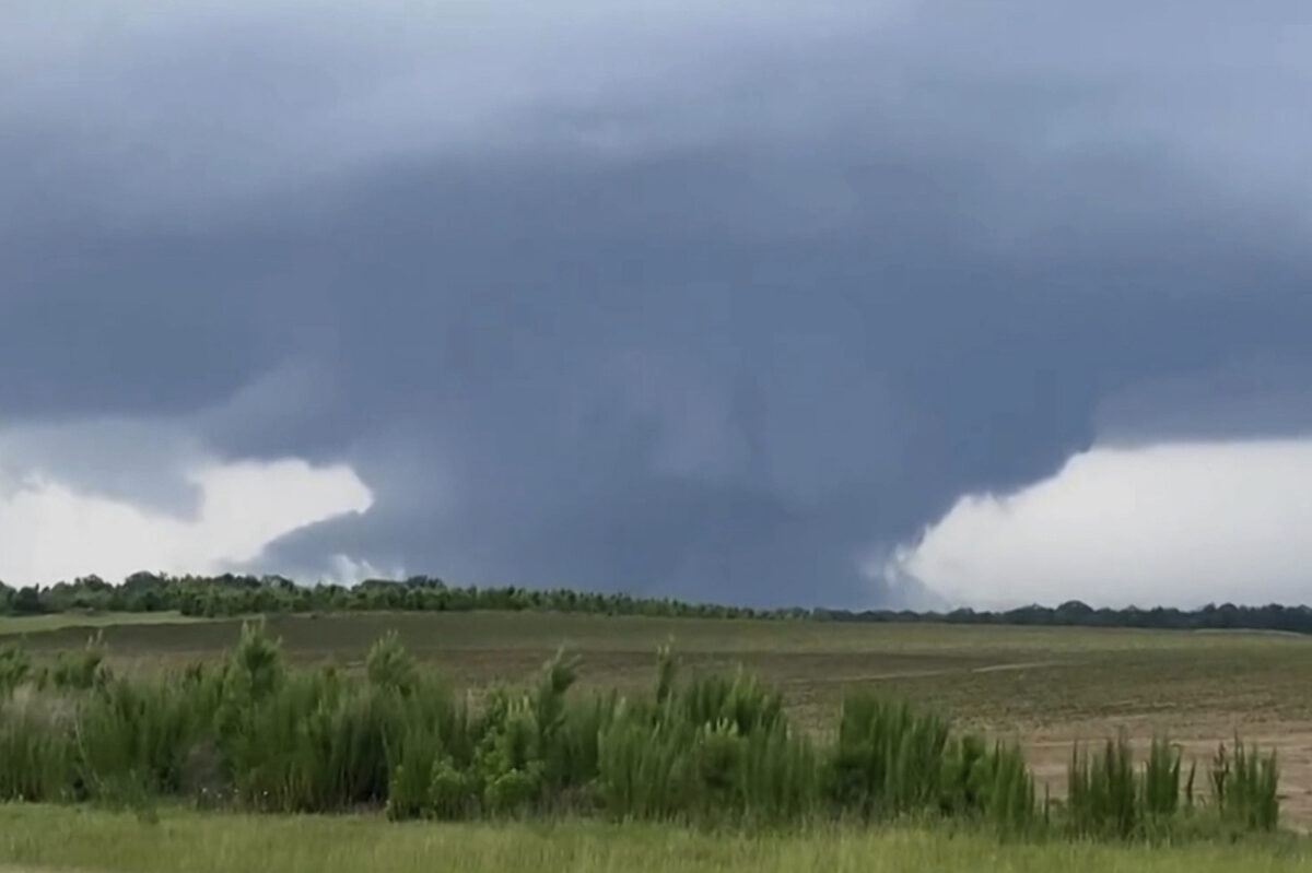 Severe Storms in Southeastern US Bring Tornadoes, Gusty Winds, Hail