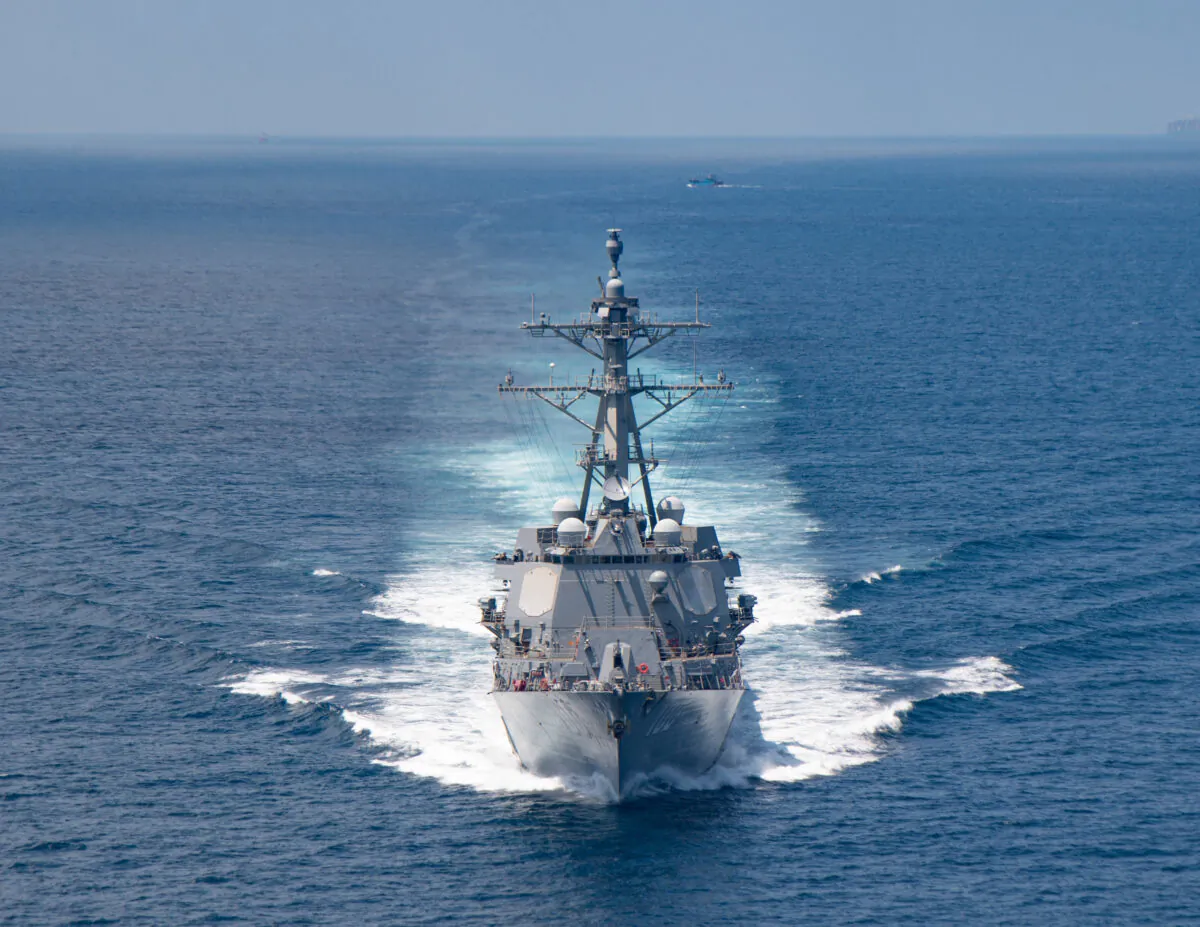 The Arleigh-Burke class guided-missile destroyer USS Kidd (DDG 100) transits the Taiwan Strait during a routine transit on Aug. 27, 2021. (U.S. Navy / file/ AFP)